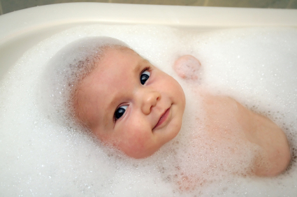 Você está dando muitos banhos no seu bebê?